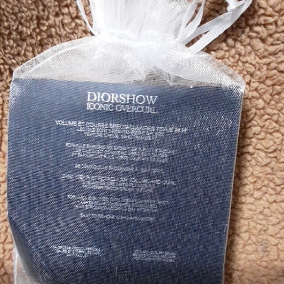 Dior Skincare and Lipstick Collection with White Pouch - Picture 6 of 7